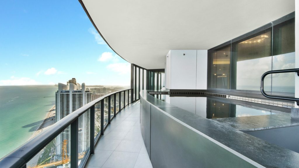 Porsche Design Tower